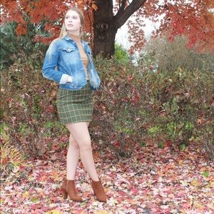 💕Sale! 2 for $15! Green, Gold & Tan Plaid Skirt.